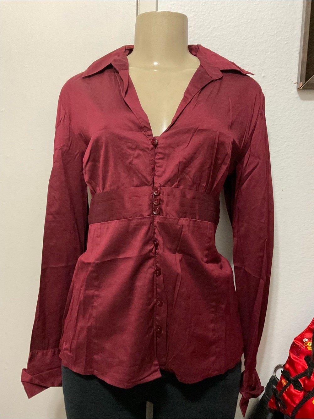 Mossimo women's Y2K Burgundy Button-Up Waist-Accent Blouse size L